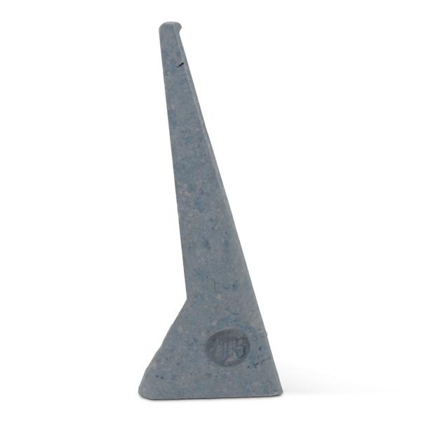 Ortonkjegle, cone 015, 818 °C